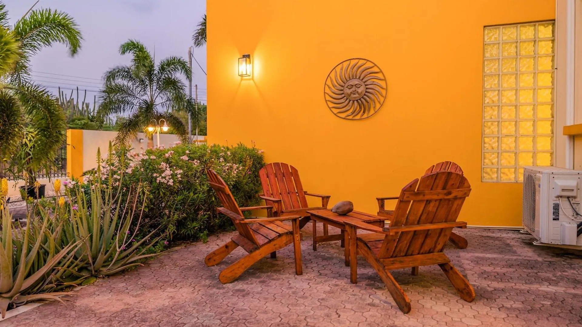 Sunny Paradise Villa Ноорд
