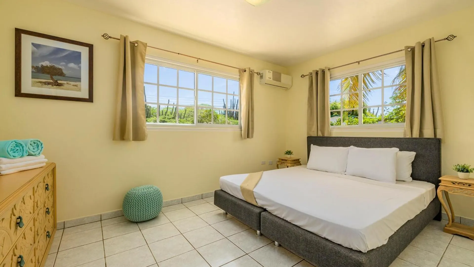 Sunny Paradise Villa Ноорд