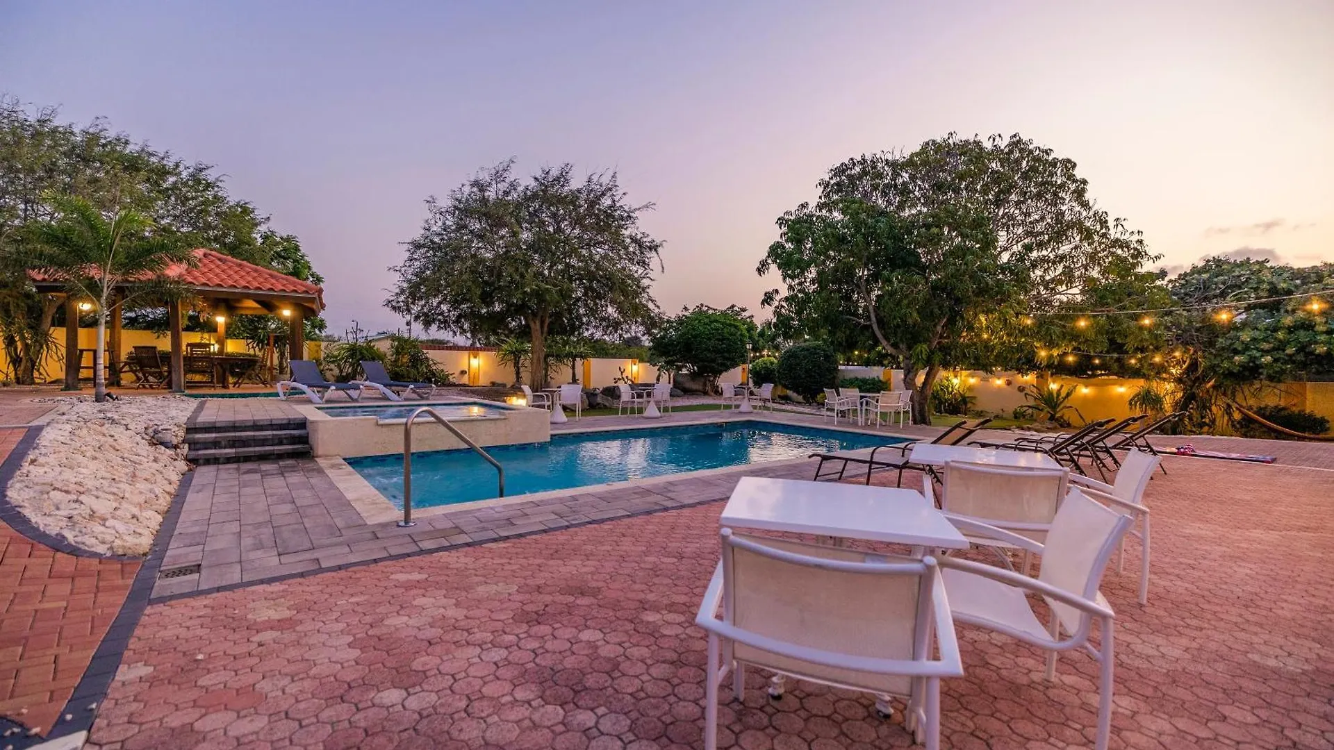 Sunny Paradise Villa Ноорд
