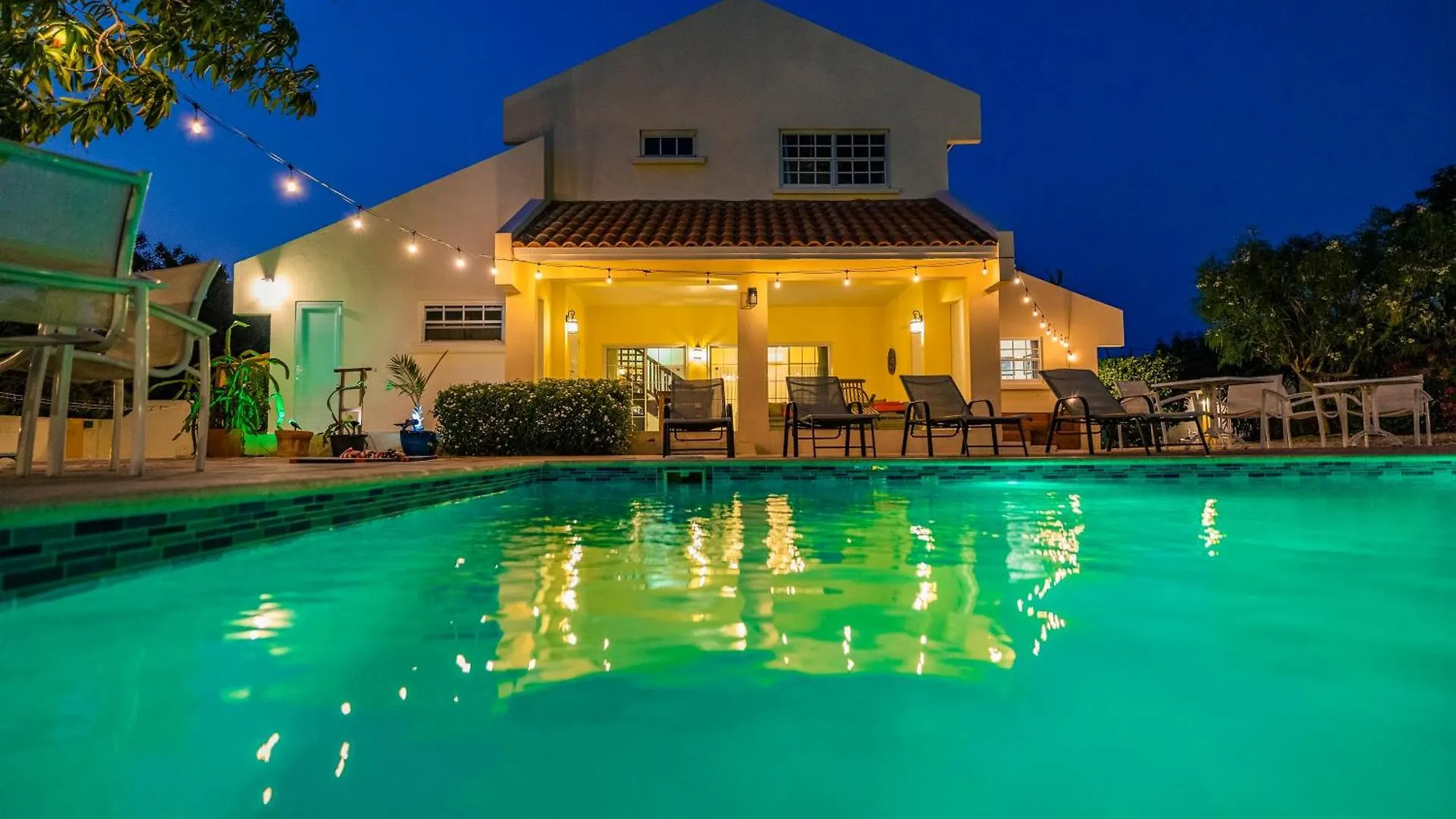 Sunny Paradise Villa Ноорд