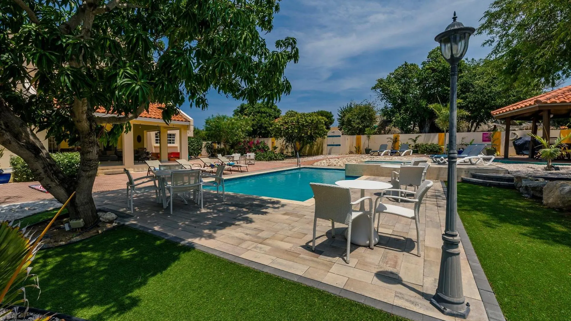 Sunny Paradise Villa Ноорд
