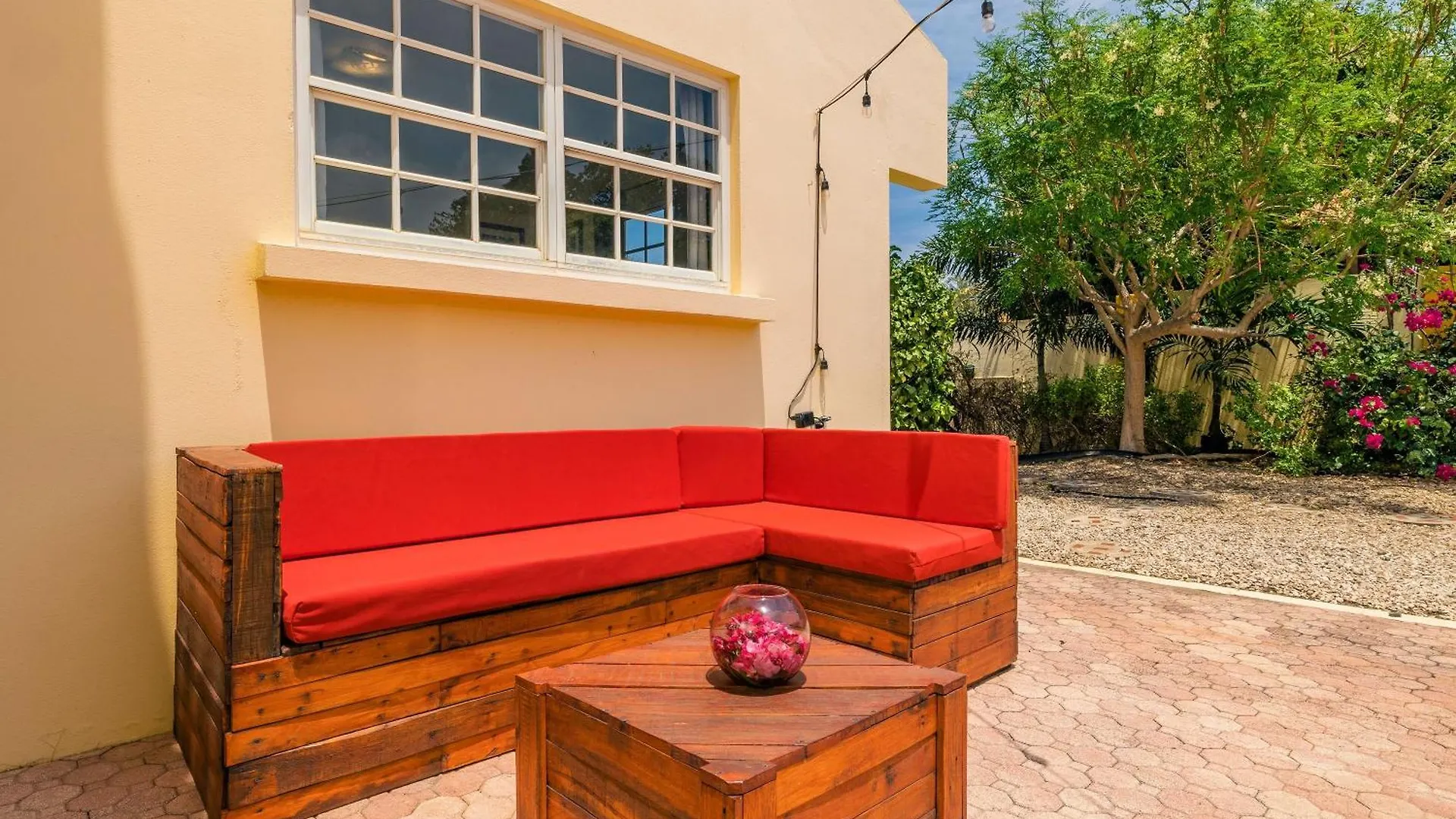 Sunny Paradise Villa Ноорд